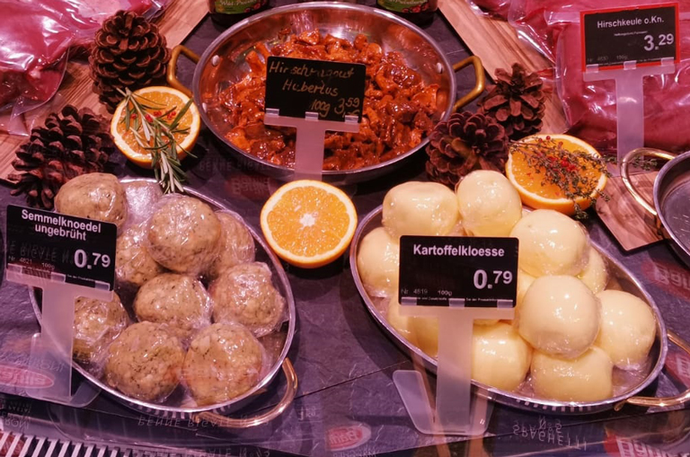 Weihnachten kann kommen mit den Spezialitäten von der Frischetheke bei EDEKA Deckenbach in Obertshausen
