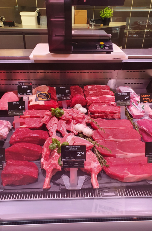 Weihnachten kann kommen mit den Spezialitäten von der Frischetheke bei EDEKA Deckenbach in Obertshausen