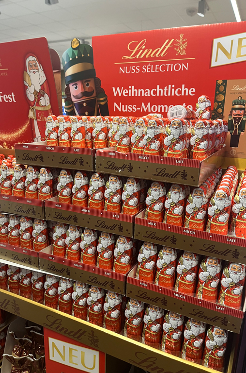 EDEKA Deckenbach bietet das Komplettpaket zum Nikolaus