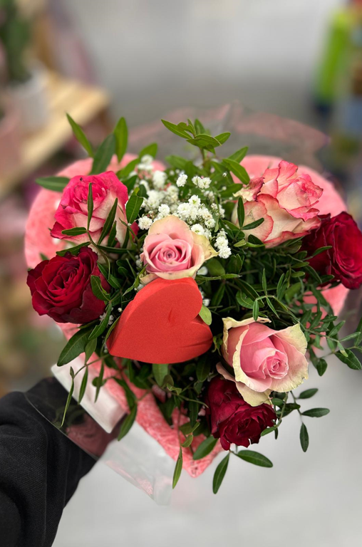 Blumen zum Valentinstag bei EDEKA Deckenbach, Obertshausen