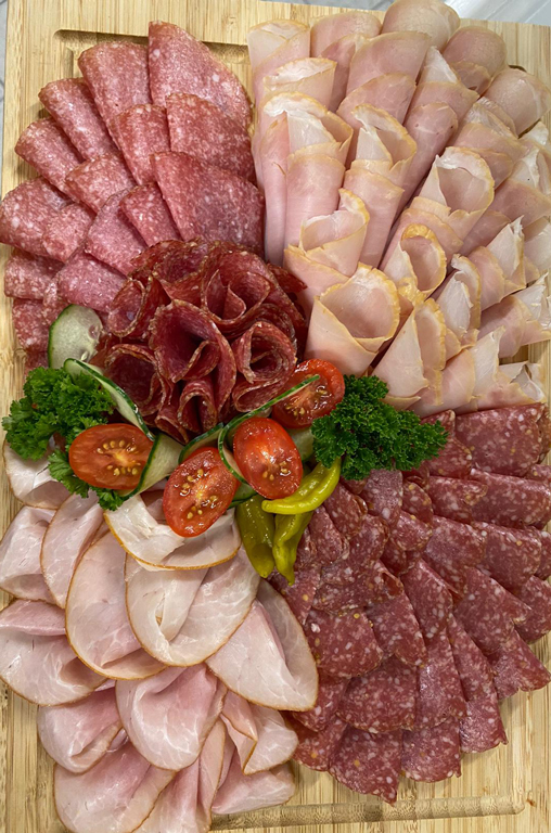 Eine schön hergerichtete Wurstplatte