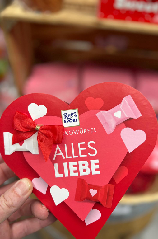 Ritter Sport Alles Liebe Pralinenschachtek in Herzform