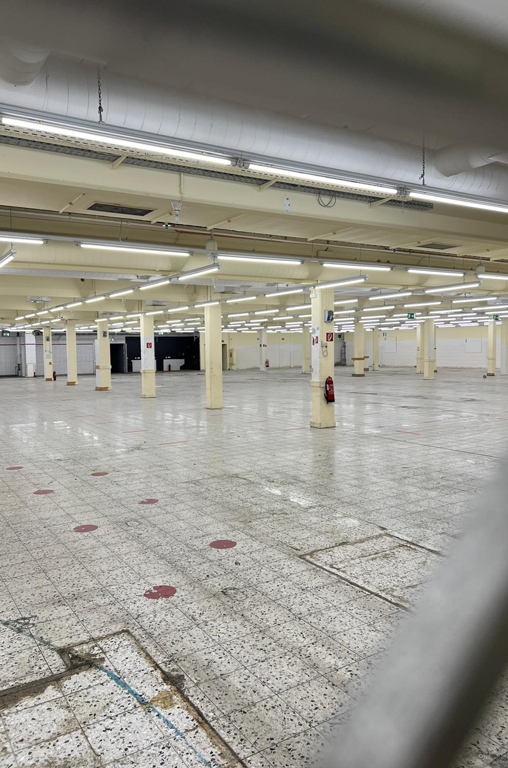 Fotoaufnahme von den Fotoaufnahme von den Modernisierungsarbeiten im neuen EDEKA-Deckenbach-Markt
