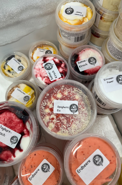 Die Eis-Mia-Truhe bei EDEKA Deckenbach