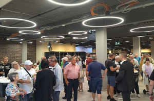 Großer Andrang herrschte beim Baustellenfest der neuen EDEKA-Deckenbach-Filiale in der Königsberger Straße in Obertshausen