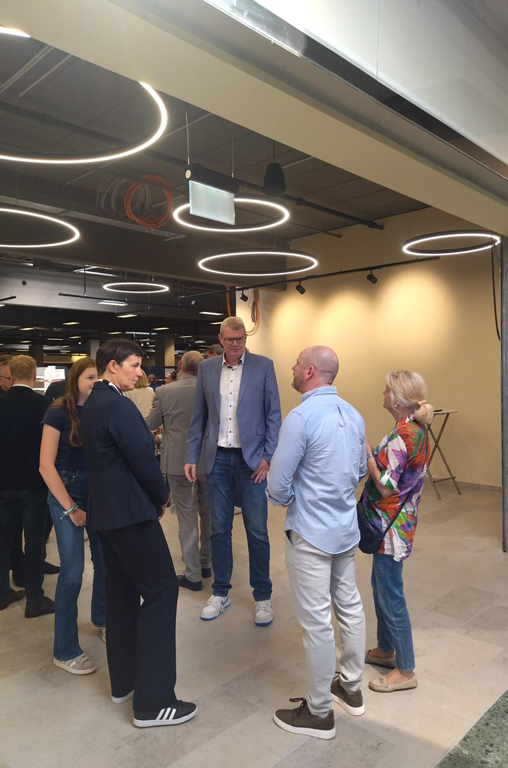 Großer Andrang herrschte beim Baustellenfest der neuen EDEKA-Deckenbach-Filiale in der Königsberger Straße in Obertshausen