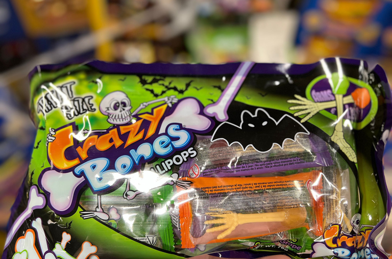 In den EDEKA-Deckenbach-Filialen in Obersthausen warten zahlreiche gruselige Köstlichkeiten passend zu Halloween